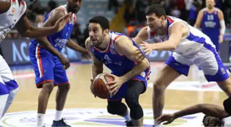 Arel Üniversitesi Büyükçekmece Basketbol - Anadolu Efes: 72-90