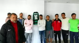 Takımdan Para Alamayan Futbolcular Topluca İstifa Etti