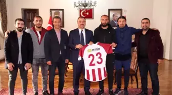 Valilikten Ekonomik Kriz Yaşayan Elazığspor'a Kömür Desteği