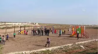 Afrin'e Çocuk Parkı ve Futbol Sahası