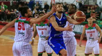 Pınar Karşıyaka - İstanbul Büyükşehir Belediyespor: 86-75