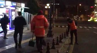 Atm'lerden 'Cımbız' Yöntemiyle Para Çaldı, Polis Çöpçü Kılığına Girip Yakaladı