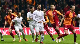 Bu Sezon Galatasaray Rakipleri İki Kez Kendi Kalesine Attı