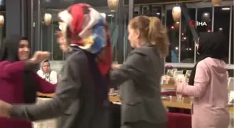 Emekli Öğretmen Ayten Usta'dan Personellerine 'Öğretmenler Günü' Hediyesi