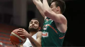 İstanbul Büyükşehir Belediyespor - Banvit: 74-71