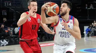 Tahincioğlu Basketbol Süper Ligi: Anadolu Efes: 88 - Gaziantep Basketbol: 81