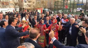 AK Parti ve CHP'li Başkanlar Karşılıklı Çiftetelli Oynadı