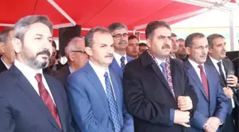 AK Parti Belediye Başkan Adayına Miting Havasında Karşılama