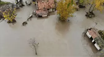 Edirne'deki Sel Felaketi Sonrası Bazı Okullar Tatil Edildi