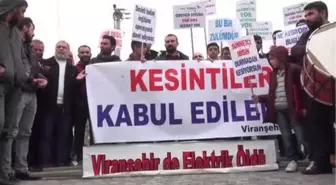 Elektrik Kesintisini Tabut Taşıyarak Protesto Ettiler