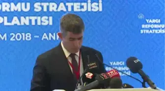 Feyzioğlu: 'Biz Artık Hukuk Fakültesi Mezunlarının Yeterliliğini Ölçecek Bir Hukuk Devlet...