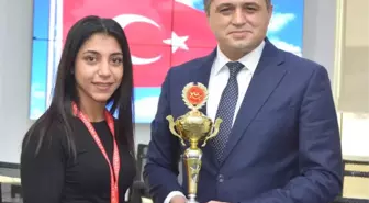 Aliağalı Gamze Demir'in Türkiye Üçüncülüğü Gururu