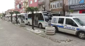 Edremit'te Minibüsçüler Kontak Kontak Kapattı