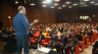 Agü'de Kaos - Karmaşıklık- Zihin Kontrolü Konferansı