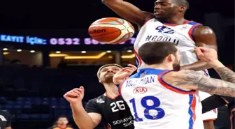 Anadolu Efes, İspanyol Ekibi Mağlup Etti