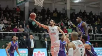 Banvit - Afyon Belediyespor: 72-71