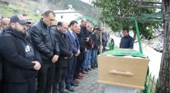 Hollanda'da Annesini Kurtarmaya Çalışırken Ölen Erdem, Toprağa Verildi