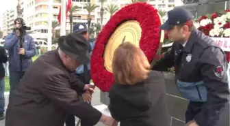 İzmirli Kadınlar Seçme ve Seçilme Hakkını Davul Çalarak Kutladı