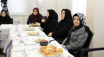 Nineler Maharetleriyle Yarıştı