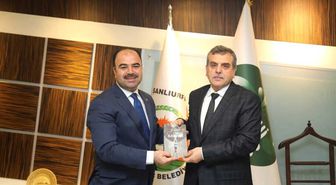 Şanlıurfa Büyükşehir Belediyesi Başkan Adayı Beyazgül'den Mevcut Başkan Çiftçi'ye Ziyaret