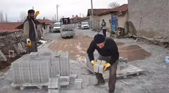 Seyitgazi'de Kilit Taşı Döşeme Çalışmaları