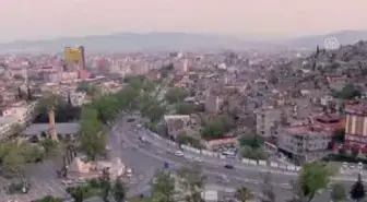 Üç Kuşaktır 5 Metrekarede Ekmek Mücadelesi Veriyorlar