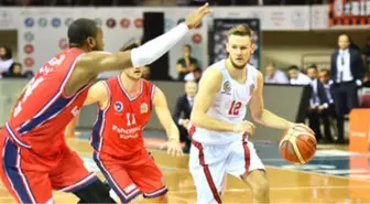 Gaziantep Basketbol - Bahçeşehir Koleji: 65-63