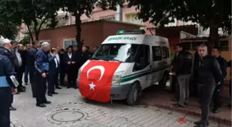 2 Kişiyi Öldüren Zabıta, 'Önüme Geleni Vururum, Çekilin' Diye Binaya Girmiş