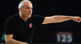 A Milli Kadın Basketbol Takımı'nda Ekrem Memnun ile Yollar Ayrıldı