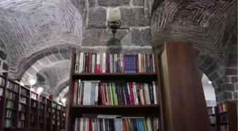 Tarihin Mistik Havasında Kitap Okuma Keyfi (2)