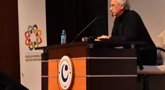 Yazar Cemal Şakar, Üniversite Öğrencileriyle Bir Araya Geldi