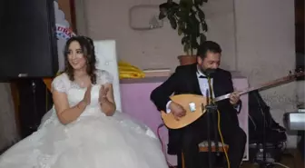 Düğünde Damat Çaldı, Konuklar Oynadı