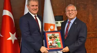 Altınordu, Mahmut Özgener'i Ziyaret Etti