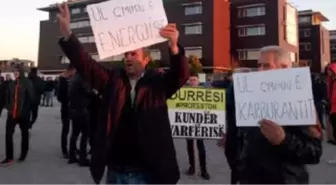 Arnavutluk'ta Öğrencilerin Protestoları Sürüyor