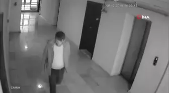 Elini Kolunu Sallayarak Geldi, Beğendiği Ayakkabıyı Çalıp Gitti...o Anlar Kamerada