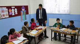 Kaymakam Ürkmezer'in Köy Okulu Ziyaretleri