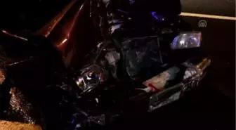 Otomobil, Ambulansa Çarptı: 1 Yaralı