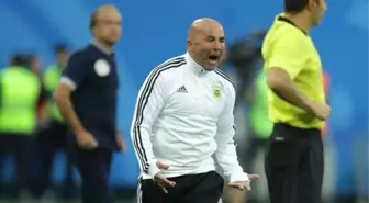 Bir Dönem Fenerbahçe'nin de Gündemine Gelen Teknik Direktör Sampaoli, Santos ile Anlaştı