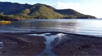 Marmaris'te Deniz Çekildi, Vatandaşlar Büyük Panik Yaşadı