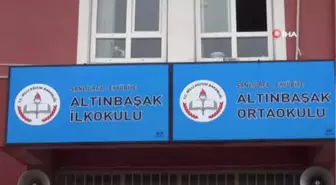 Şanlıurfa'da 9 Bin 999 Adet Ayakkabı İhtiyaç Sahibi Öğrencilere Dağıtıldı