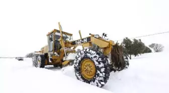 Bursa'da Kardan Kapanan Yollar Açıldı