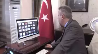 Vali Elban, Aa'nın 'Yılın Fotoğrafları' Oylamasına Katıldı