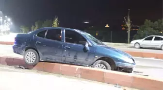 Kaza Yaptı, Otomobili Bırakıp Kaçtı