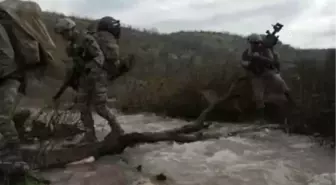 PKK'lı Teröristlerin Barındığı Yerler İmha Edildi