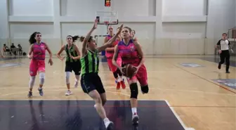 Türkiye Kadınlar Basketbol Ligi: Yalova Vıp: 76 - Nesine Aydın: 69