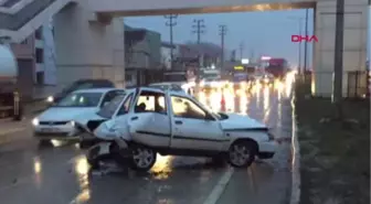 Bursa İnegöl'de Zincirleme 2 Kaza; 1'i Bebek 4 Yaralı