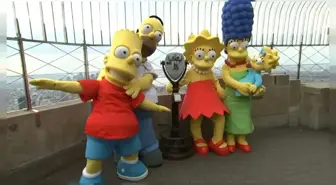 Video | Zirvedeki Çizgi Dizi Simpsonlar 30. Yılını New York'un Zirvesinde Kutladı