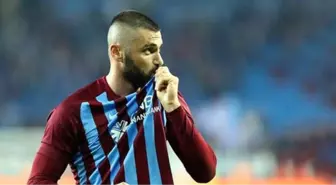 Trabzonspor'un Kadro Dışı Bıraktığı Burak Yılmaz, Çin'e Dönmeyi Düşünüyor