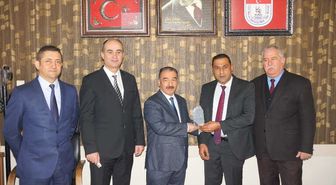 Aydın'da Ayın Şoförüne Ödülünü Ticaret İl Müdürü Yazıcı Verdi
