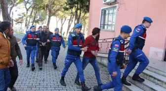 Suçüstü Yakalanan Kablo Hırsızları Tutuklandı